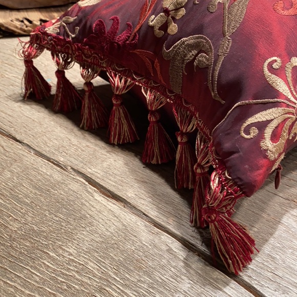 Red, gold, sage and sienna silk tassel pillow - Picture 3 of 10